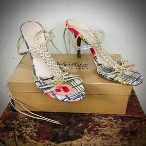 Love Moschino lace up wood heel sandal heels 8